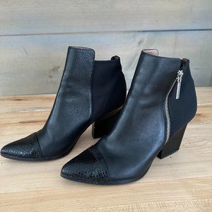 Donald J. Pliner Women's Ankle Boots Black Leather - Volt2 - Sze 8.5 Medium